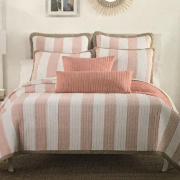 Max Studio Coral White Stripe Twin Size Cotton Quilt (Cotton) 68" X 86" - Picture 1 of 4